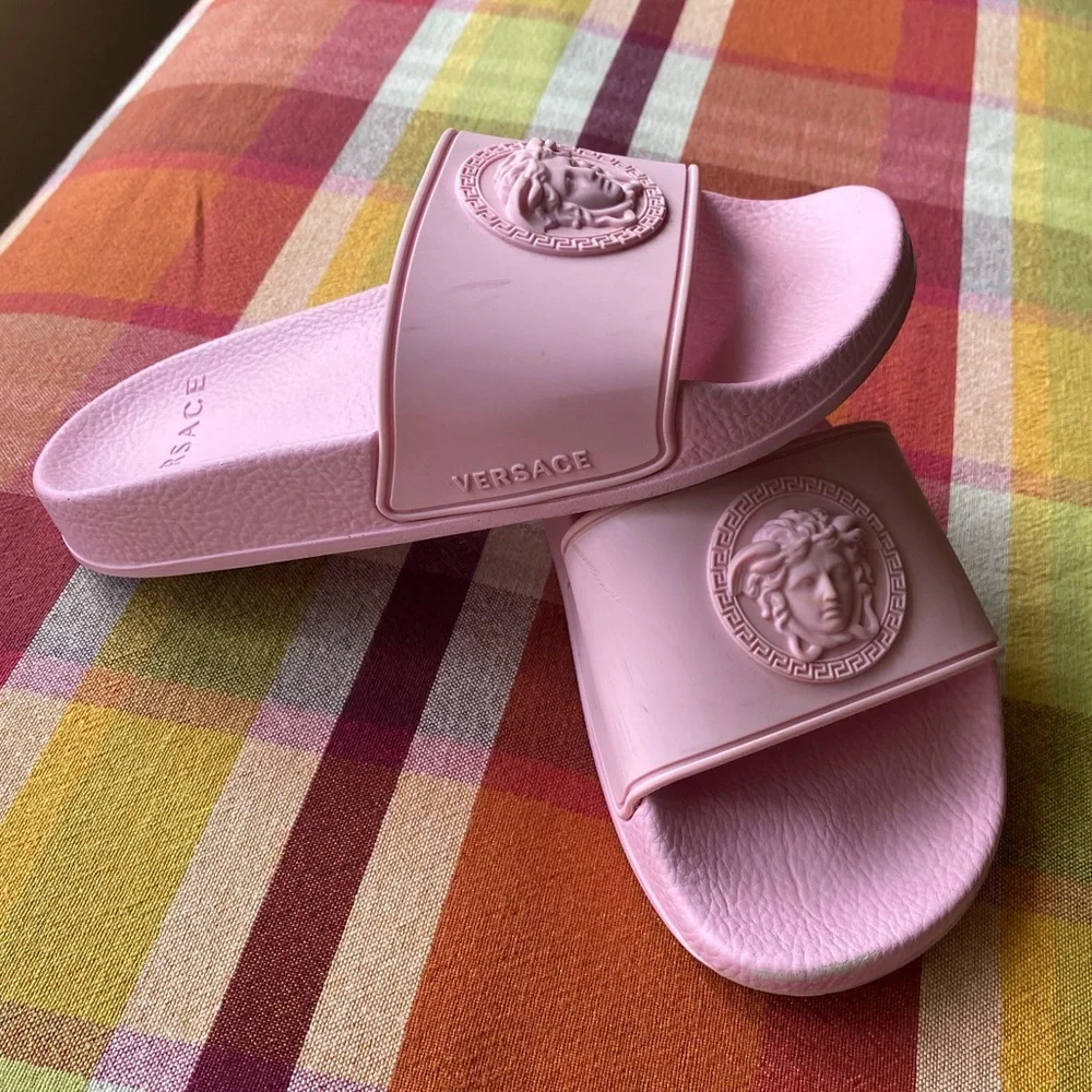 Versace elegant slides